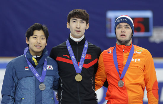 万美金的战 万美金的战