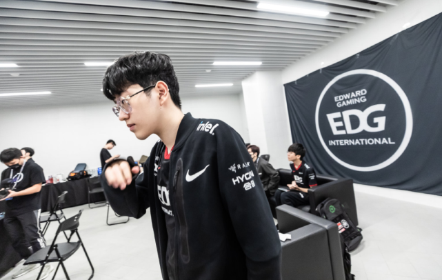 正是范戴克 正是范戴克