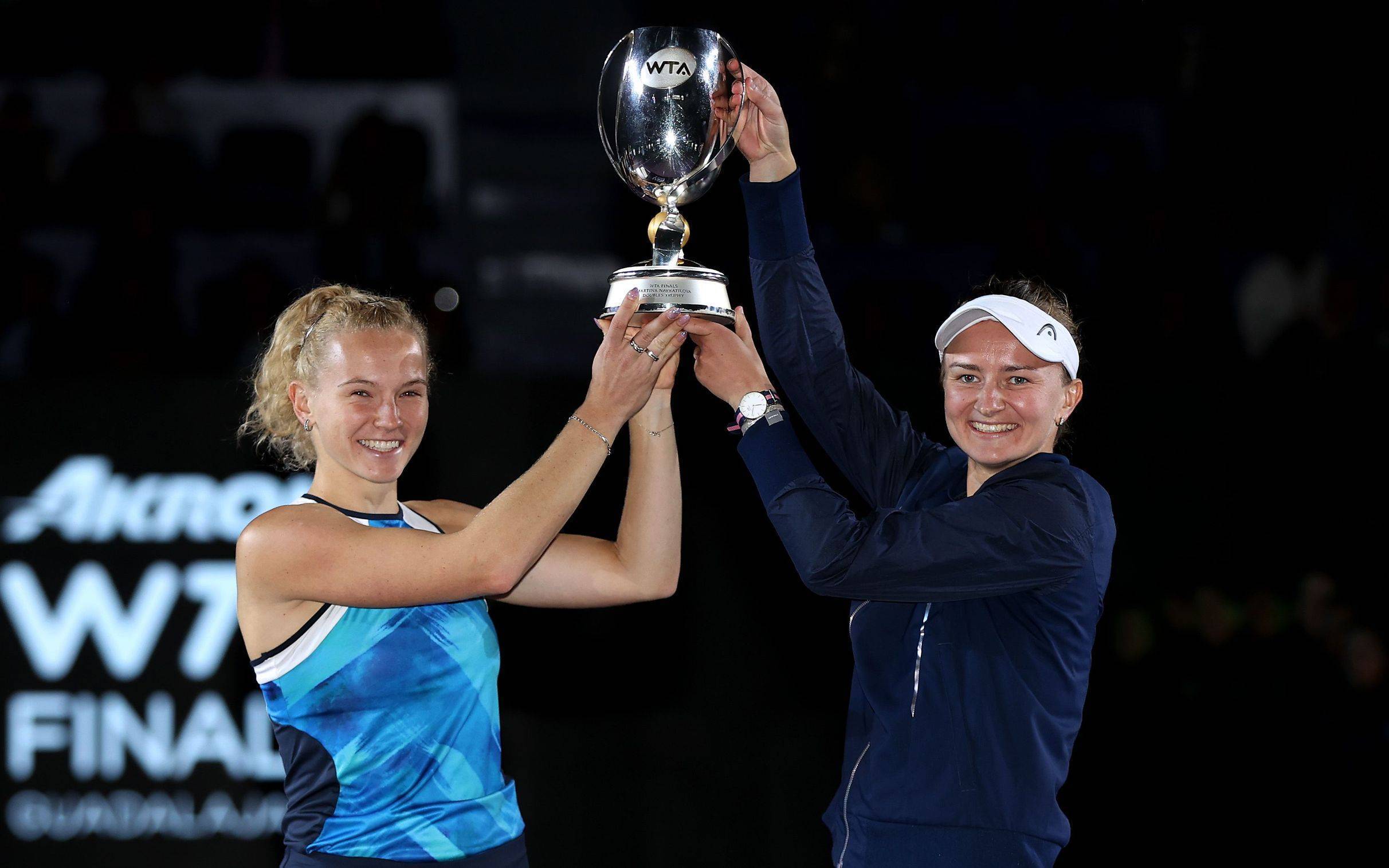 更是电竞内 更是电竞内